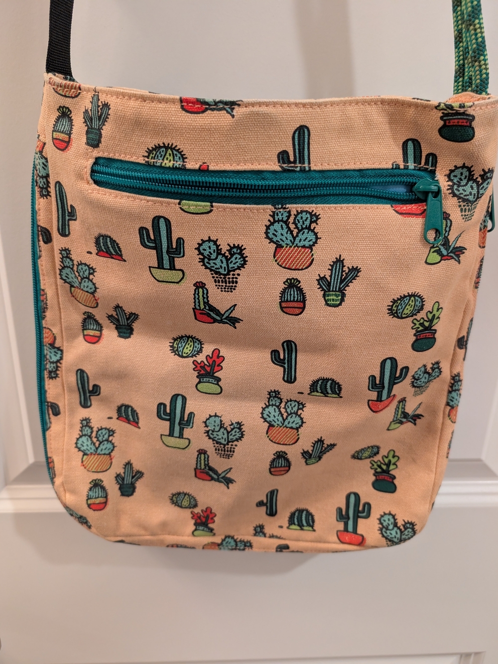 KAVU Peach Crossbody Bag with Cactus Print - Picture 2 of 11